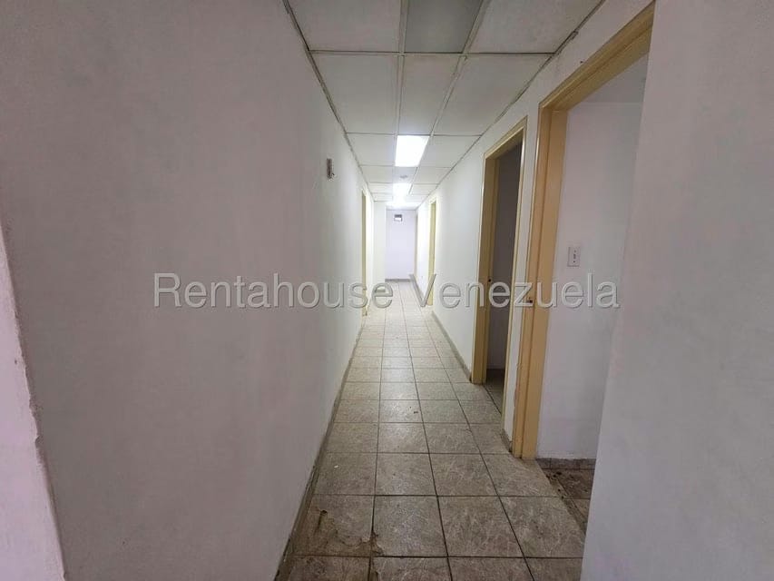 Comercial (Local Comercial) en Venta en El Recreo, Distrito Metropolitano - 14