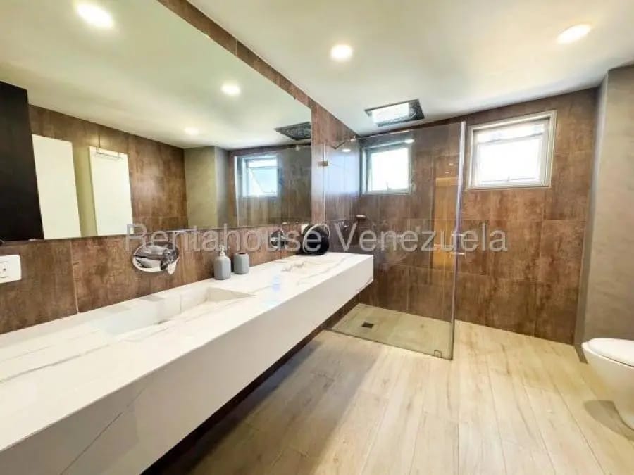 Apartamento en Alquiler en las mesetas de santa rosa de lima Caracas - 3