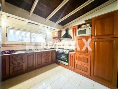 CASA EN ALQUILER