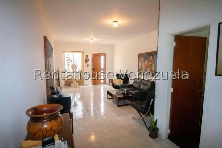 Comercial (Local Comercial) en Venta en El Marques, Distrito Metropolitano - 3