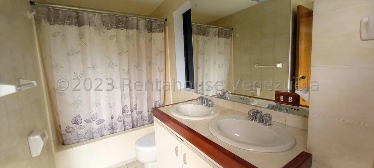 Casa (Multipes Niveles) en Venta en La Lagunita Country Club, Distrito Metropolitano - 15