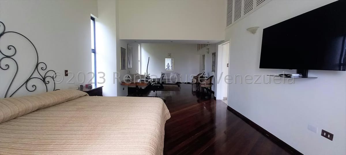 Casa (Multipes Niveles) en Venta en La Lagunita Country Club, Distrito Metropolitano - 25