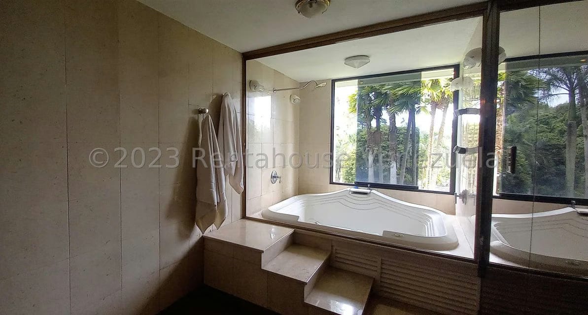 Casa (Multipes Niveles) en Venta en La Lagunita Country Club, Distrito Metropolitano - 31