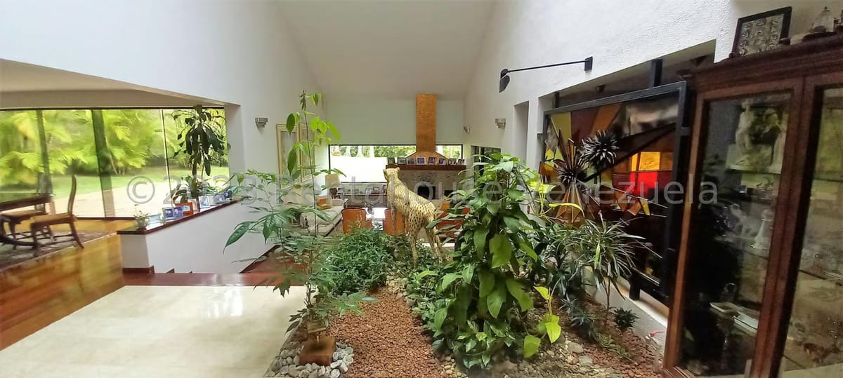 Casa (Multipes Niveles) en Venta en La Lagunita Country Club, Distrito Metropolitano - 42