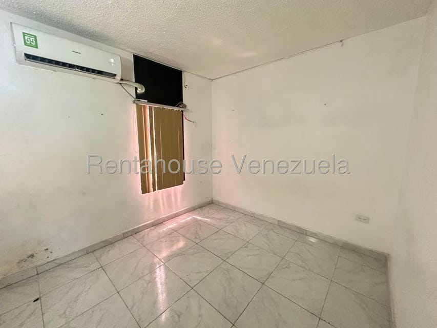 Apartamento (1 Nivel) en Alquiler en Narayola II, Aragua - 11