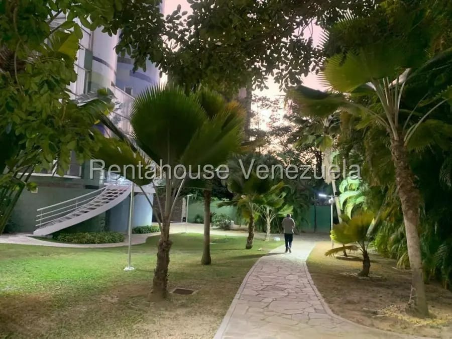 Apartamento en Alquiler en Sucre Caracas - 2