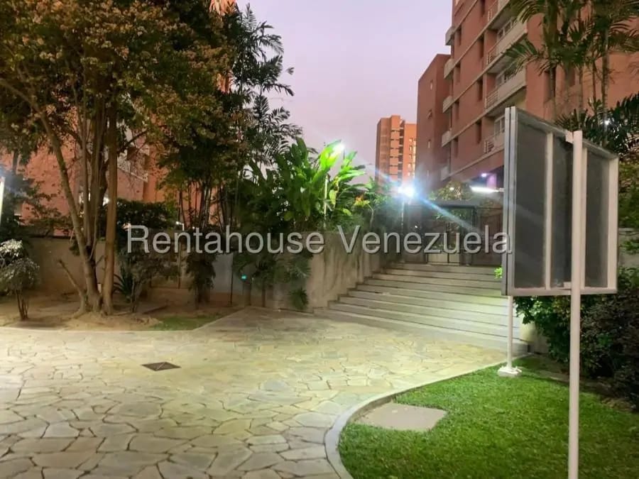 Apartamento en Alquiler en Sucre Caracas - 3