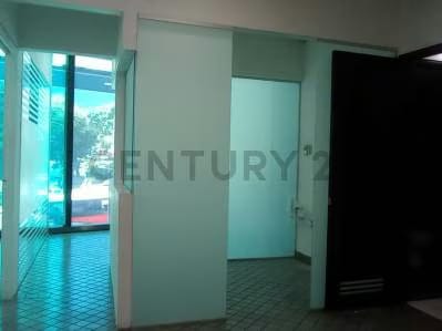 Venta de Local en CC Lido Chacao - 6