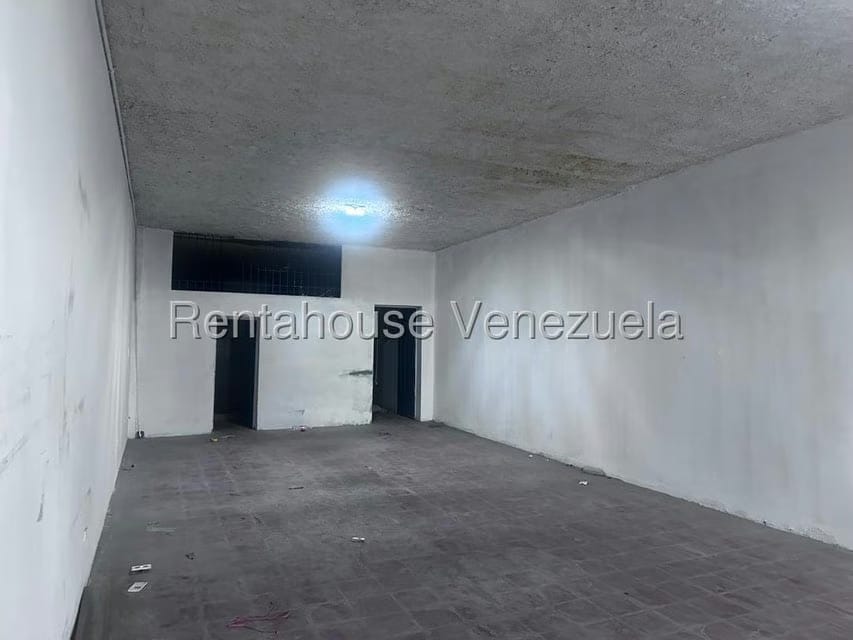 Comercial (Local Comercial) en Alquiler en Parroquia Concepcion, Lara - 4