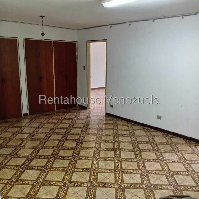 Casa (Multipes Niveles) en Venta en La Trinidad, Distrito Metropolitano - 17