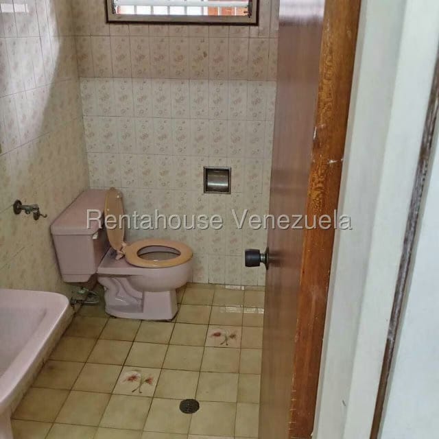Casa (Multipes Niveles) en Venta en La Trinidad, Distrito Metropolitano - 22