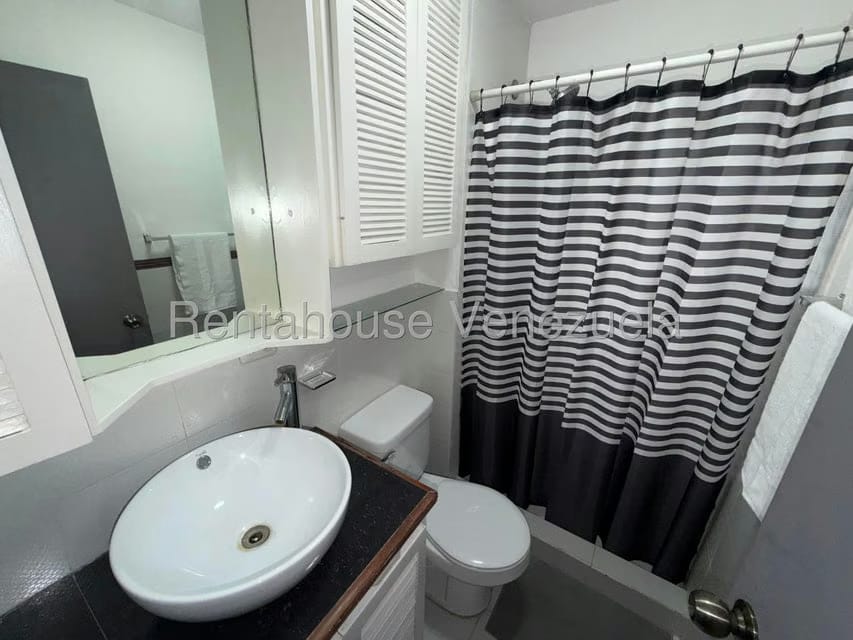 Apartamento (1 Nivel) en Venta en Los Naranjos del Cafetal, Distrito Metropolitano - 24