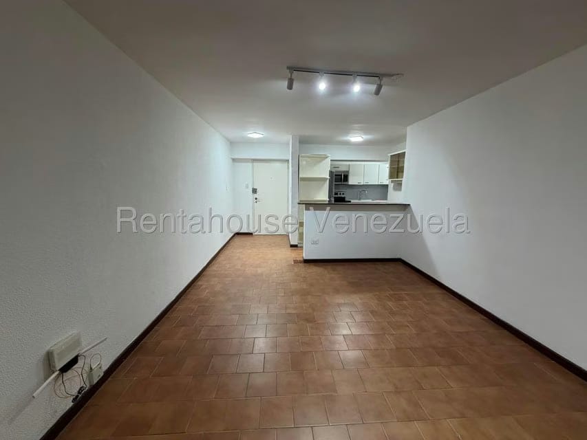Apartamento (1 Nivel) en Venta en Los Naranjos del Cafetal, Distrito Metropolitano - 9