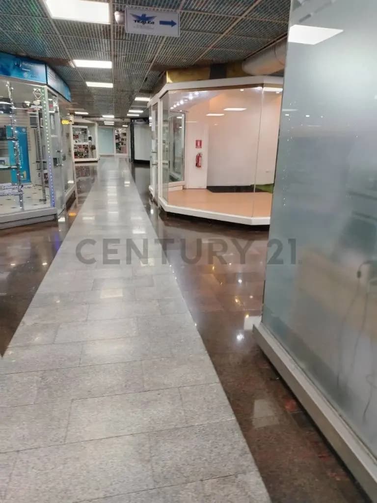 EXCELENTE OPORTUNIDAD: LOCAL EN C.C. PLAZA LAS AMÉRICAS - 2