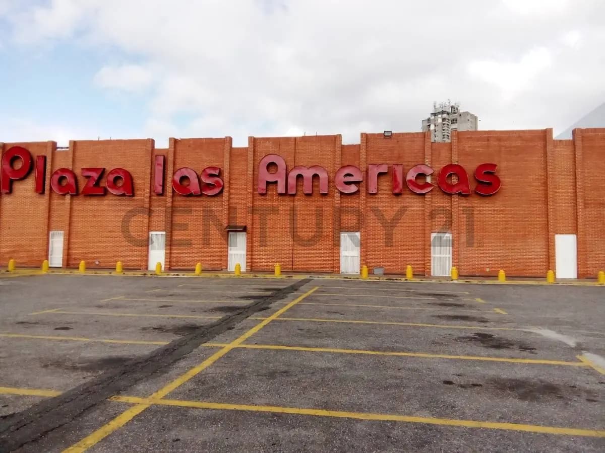 EXCELENTE OPORTUNIDAD: LOCAL EN C.C. PLAZA LAS AMÉRICAS - 6