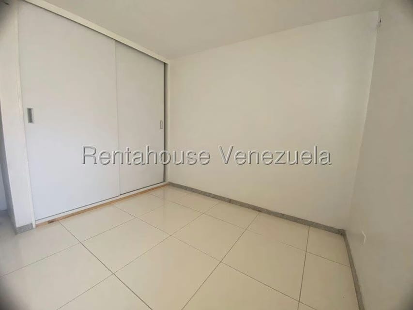 Apartamento (1 Nivel) en Alquiler en Santa Fe Norte, Distrito Metropolitano - 13