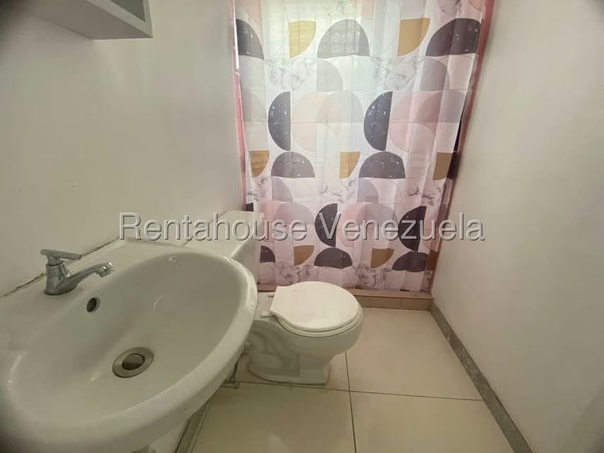 Apartamento (1 Nivel) en Alquiler en Santa Fe Norte, Distrito Metropolitano - 17
