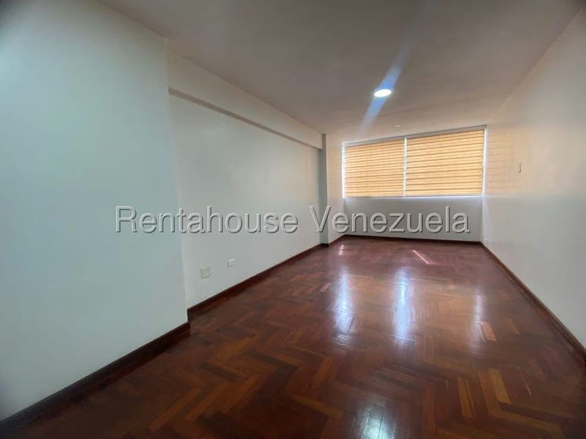Apartamento (1 Nivel) en Alquiler en Santa Fe Norte, Distrito Metropolitano - 3