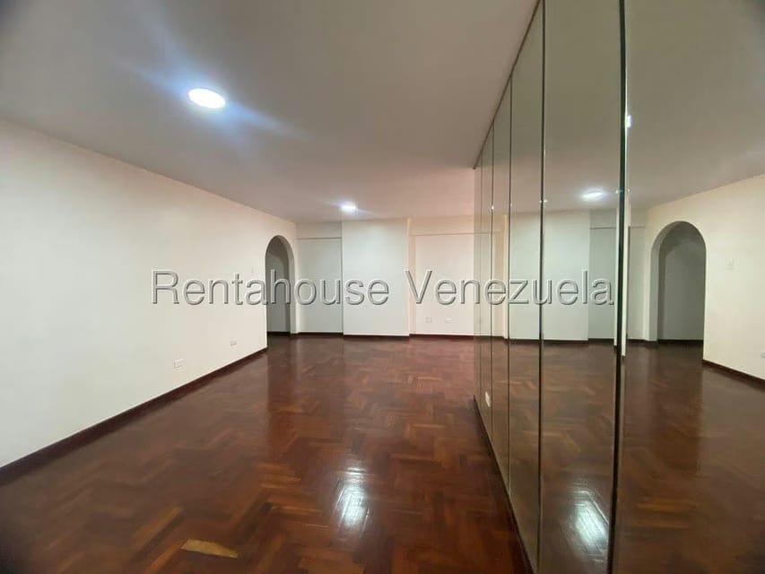 Apartamento (1 Nivel) en Alquiler en Santa Fe Norte, Distrito Metropolitano - 8