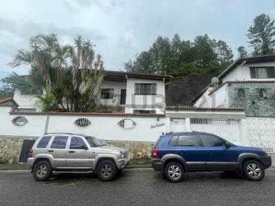En venta Casa para remodelar en Monte Alto. Baruta