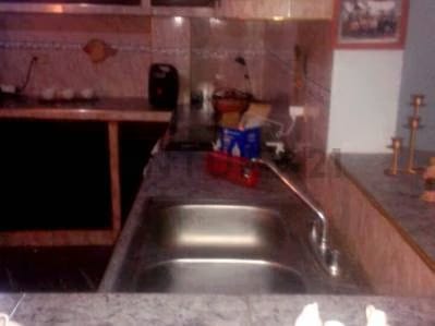 Casa en San Francisco de 2 plantas Consta de -5 habitaciones -3 sal - 5