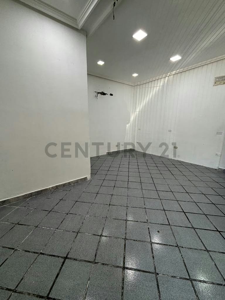 LOCAL COMERCIAL PLANTA BAJA EN ALQUILER CENTRO COMERCIAL MORRO MAR - 3