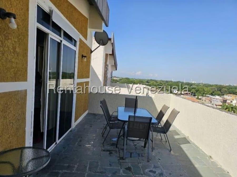 Apartamento en Venta en Maracay - 2