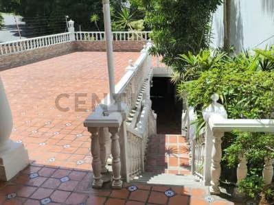 Casa en venta cuatro niveles 480m2 construcción en El Marques AH - 8