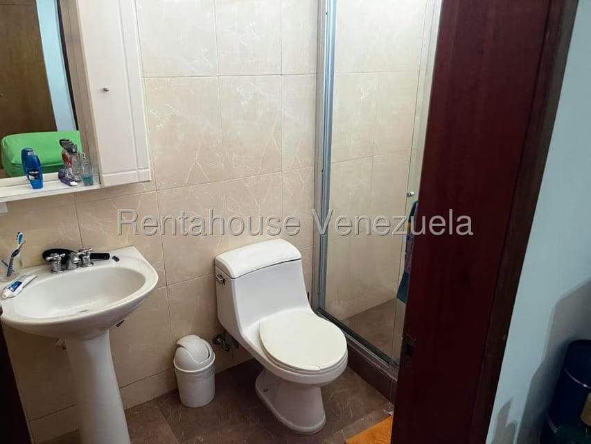 Casa (Multipes Niveles) en Venta en Alto Hatillo, Distrito Metropolitano - 32