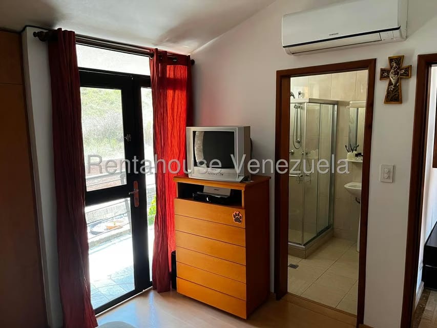 Casa (Multipes Niveles) en Venta en Alto Hatillo, Distrito Metropolitano - 39