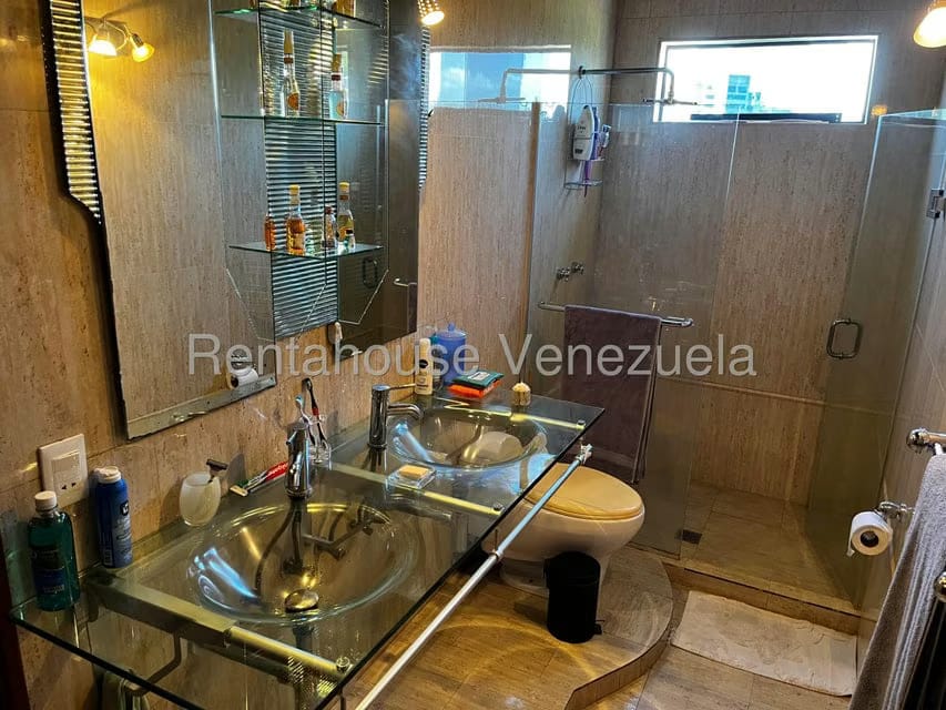 Casa (Multipes Niveles) en Venta en Alto Hatillo, Distrito Metropolitano - 50