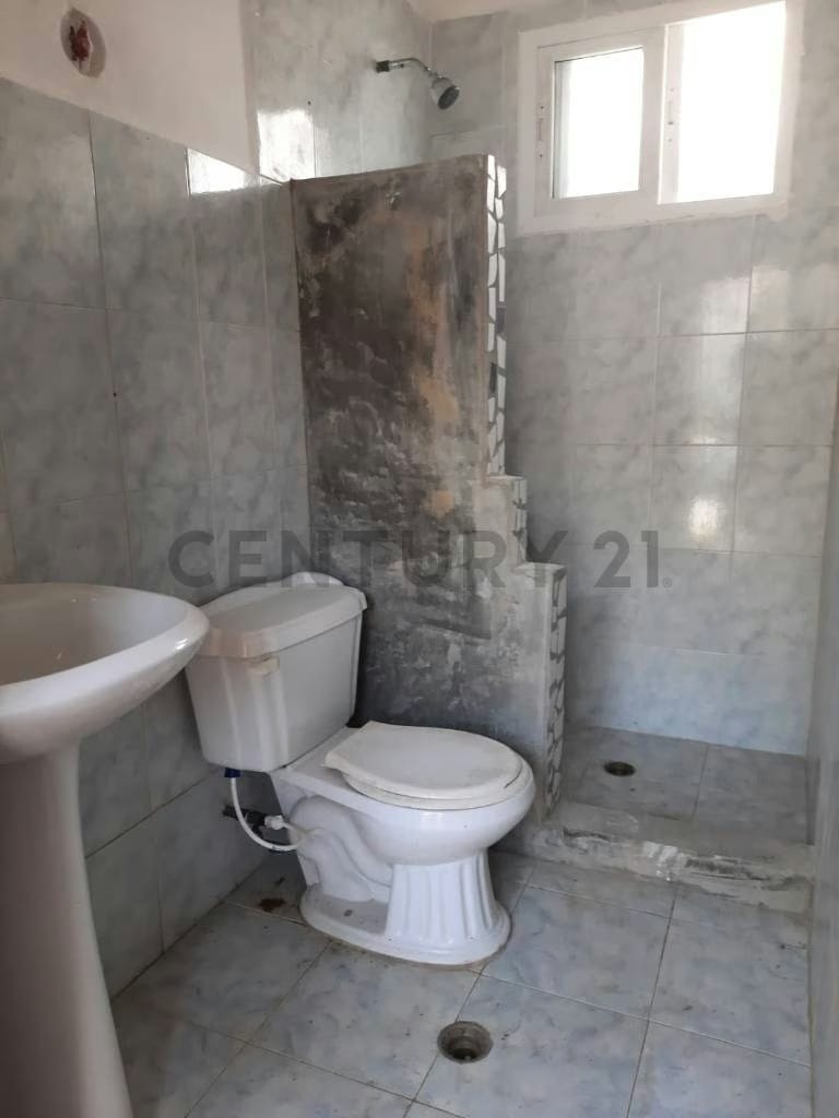 Venta de Casa Vacacional en Chichiriviche - 11