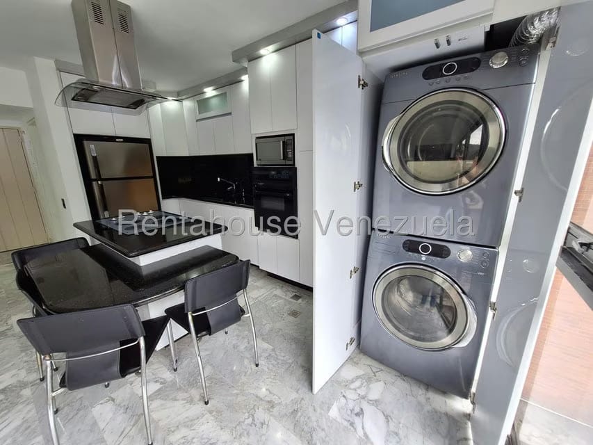 Apartamento (1 Nivel) en Alquiler en El Pedregal, Distrito Metropolitano - 4