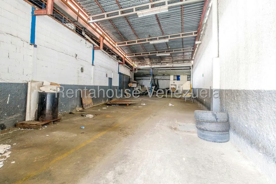 Comercial (Local Comercial) en Venta en Parque Caiza, Distrito Metropolitano - 20