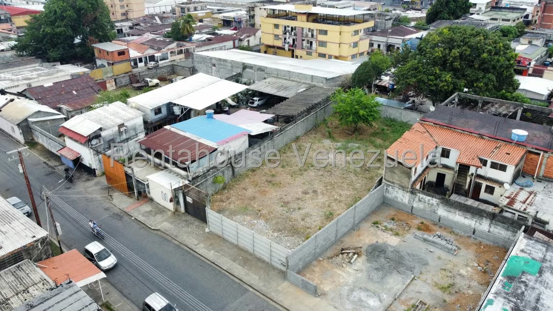 Terreno (Comercial) en Venta en Centro, Portuguesa - 10