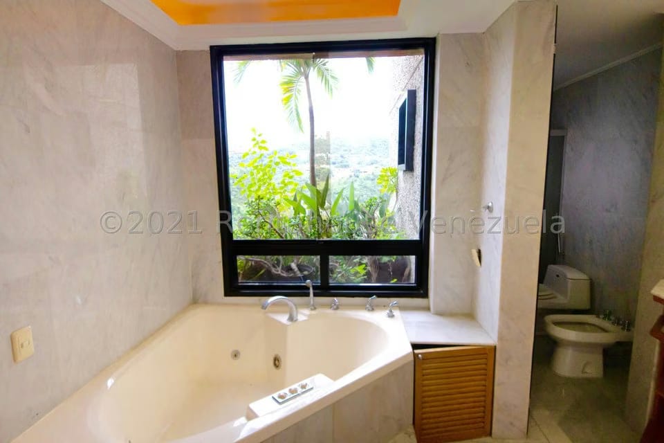 Apartamento (Duplex) en Venta en Los Samanes, Distrito Metropolitano - 40