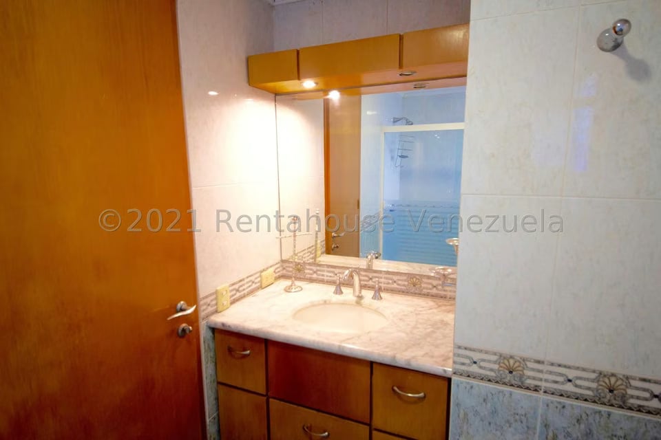 Apartamento (Duplex) en Venta en Los Samanes, Distrito Metropolitano - 42