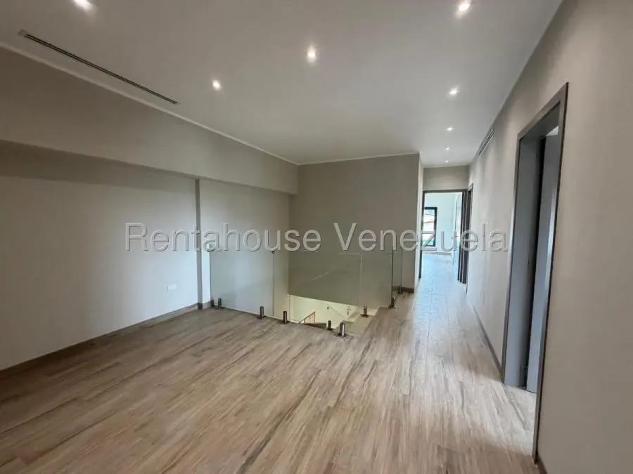 Casa en Venta en Santa Paula Caracas - 5