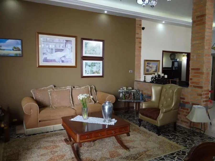 Casa en Venta en El Marqués Caracas