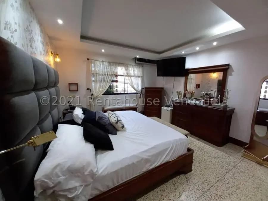 Casa en Venta en El Marqués Caracas - 12