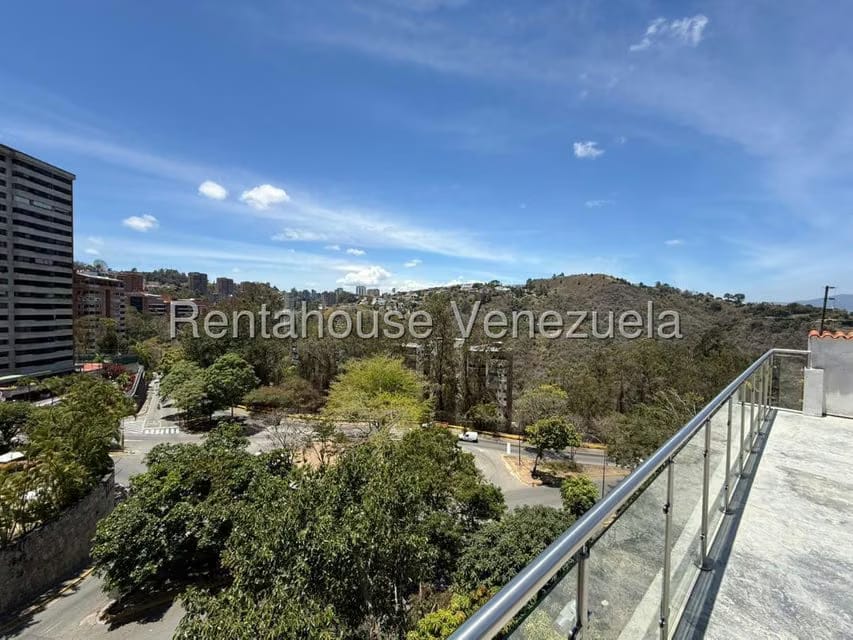 Casa (Duplex) en Venta en Los Naranjos del Cafetal, Distrito Metropolitano - 13