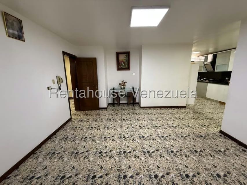 Casa (Duplex) en Venta en Los Naranjos del Cafetal, Distrito Metropolitano - 17