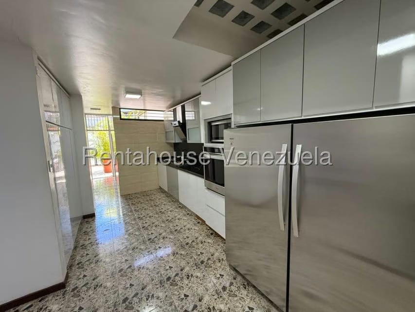 Casa (Duplex) en Venta en Los Naranjos del Cafetal, Distrito Metropolitano - 18