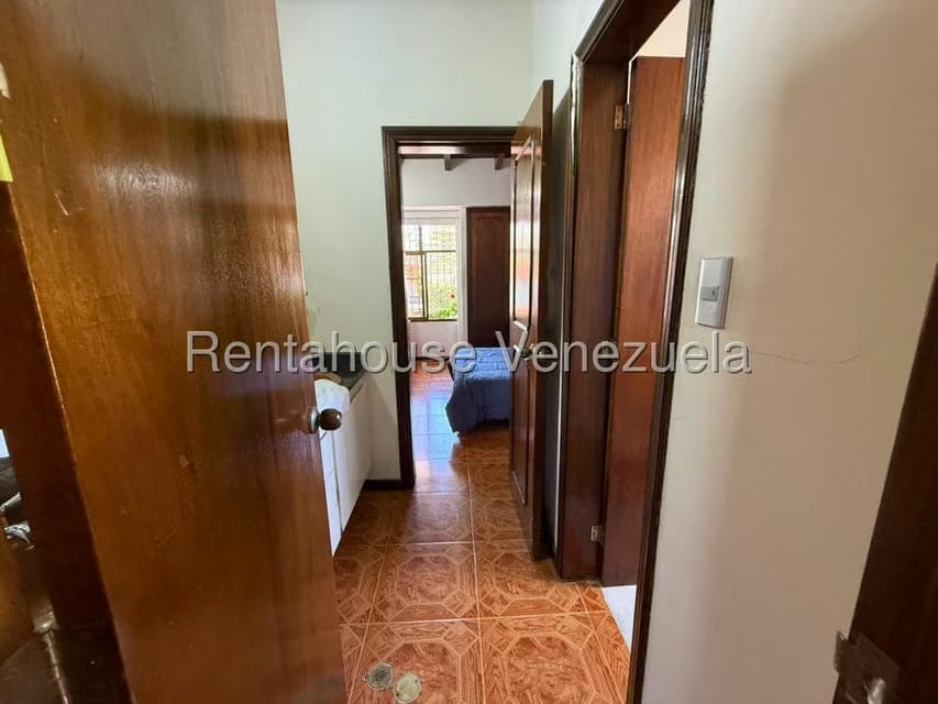 Casa (Duplex) en Venta en Los Naranjos del Cafetal, Distrito Metropolitano - 23