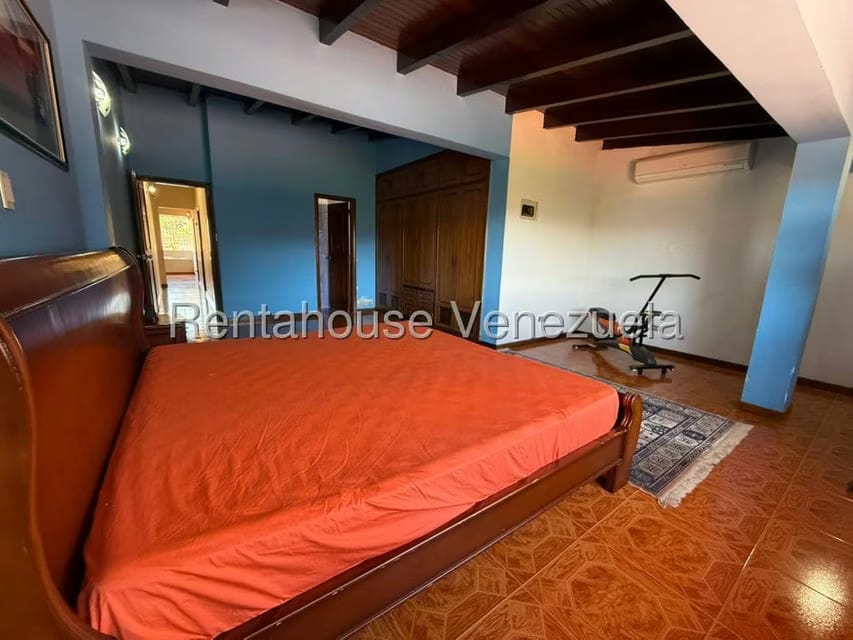 Casa (Duplex) en Venta en Los Naranjos del Cafetal, Distrito Metropolitano - 28