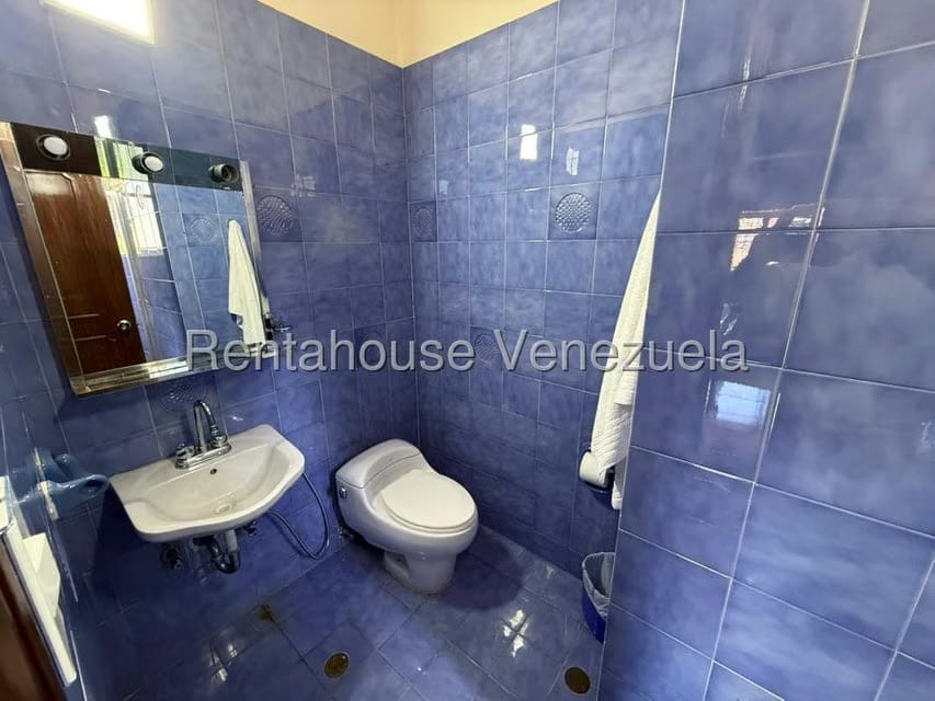 Casa (Duplex) en Venta en Los Naranjos del Cafetal, Distrito Metropolitano - 33