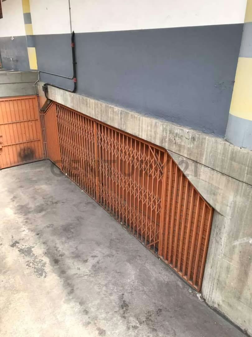 Alquiler de Excelente local industrial La Yaguara, Av. Ppl. Antimano - 18