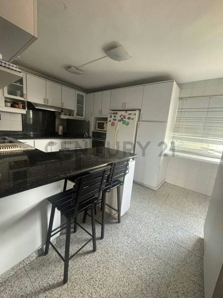 APARTAMENTO EN VENTA EN LOS SAMANES - 10