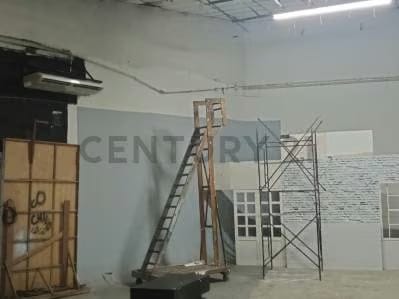 Se vende local comercial C.C. El Llanito IZ - 9