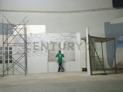 Se vende local comercial C.C. El Llanito IZ - 10